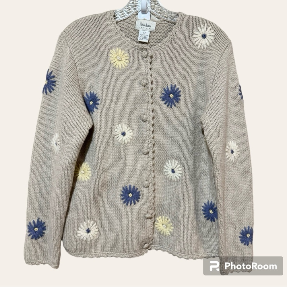 Neiman Marcus Cashmere Floral Embroidered Cardigan Size Large !